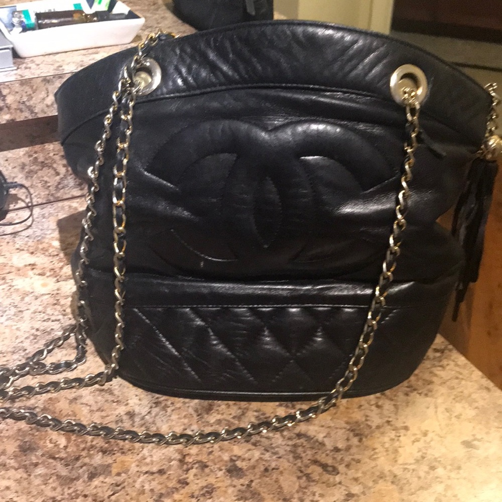 Vintage Chanel Genuine Lambskin Purse